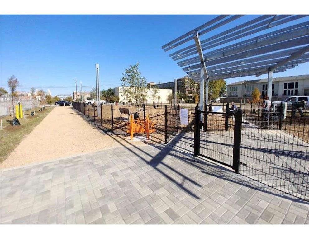 East Downtown Mico-Luxe Container Living Pod #8 Apartamento Houston Exterior foto
